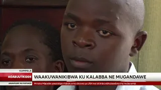 Kkooti esindise Tabula ne mugandawe ku kalabba lwa kutta omutaka Lwomwa