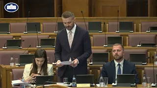 VIJESTI U POLA 7 - SKUPŠTINA USVAJA DESETINE ZAKONA | Vijesti online