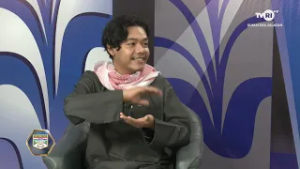 MIM - MANUSIA, BUKU DAN BULAN YANG MENGAJARKAN SABAR