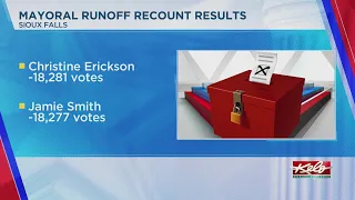 Voters change registration ahead of runoff