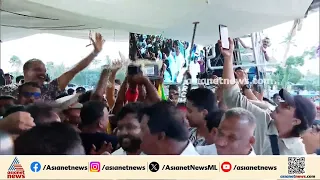 ആഹാ.. രോമാഞ്ചിഫിക്കേഷൻ! നെഹ്‌റു ട്രോഫി ഏറ്റുവാങ്ങി അരോമ, ഇത് പുതുചരിത്രം | Nehru Trophy Boat Race
