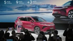 I nuovi marchi cinesi destano curiosità al salone dell'auto di Parigi, il Mondial de l'Auto