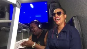 Sihlukanise unyaka ngoNtencane