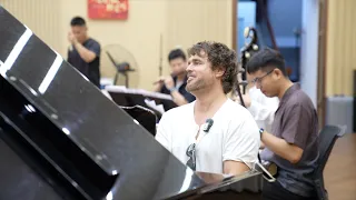 Une oeuvre du musicien norvégien Thomas Bergersen revisitée à la chinoise