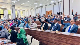 Arrin halis ah iyo dagaal aan dhammaad lahayn oo ka dhex taagan Xildhibaanada Baarlamaanka Somaliya.