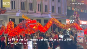 Danses de dragon et robots-lions : la Fête des Lanternes à Xiamen