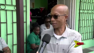 Vector workers demand wages