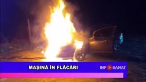 Mașină în flăcări