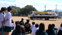 Traffic Safety Class: Stuntmen Recreate Bicycle Accidents to Demonstrate the Dangers of Crashes