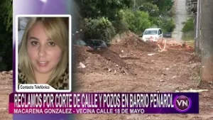Una vecina del Barrio Peñarol, reclama sobre el estado de la calle 18 de mayo.