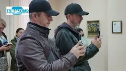 Solo exhibition by artist Ion Roman