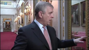 Andrés de Inglaterra ya en libertad tras más de diez horas detenido