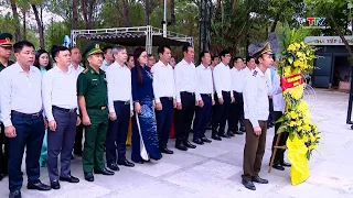 Thanh Hoa delegation pays tribute at martyrs' cemeteries and revolutionary historical sites in Qu...