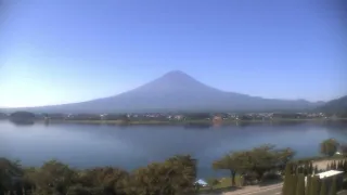河口湖ライブカメラ タイムラプス映像（2026年7月10日） 提供：UTYテレビ山梨