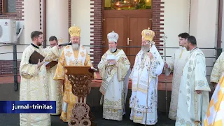 Trei ierarhi au sfințit biserica „Sfântul Mare Mucenic Dimitrie” din Oradea