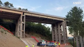 Barberino del Mugello, uccide l'ex compagna e si getta dal viadotto dell'A1