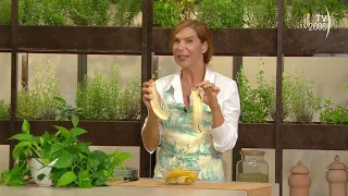 Leftovers Up Next, Dinner's Ready! (TV2000) - How to use banana peels?