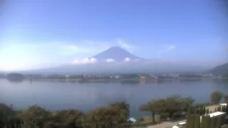河口湖ライブカメラ タイムラプス映像（2026年7月9日） 提供：UTYテレビ山梨
