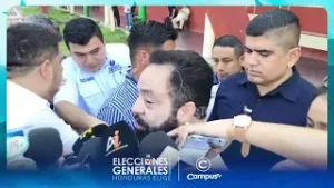 Luis Redondo despues de hacer el sufragio. #elecciones2025 #envivo #campustv