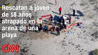 Rescatan a joven de 18 años atrapado en la arena de una playa de Massachusetts