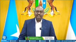 Madaxweyne Deni oo hanjabay: “Cid la celin karo ma jirto, haddii dadkayaga la afduubtay waan naqaan