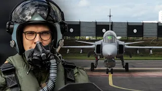 Här flyger reportern Gripen: ”Kan vi åka tillbaka – jag mår för dåligt”