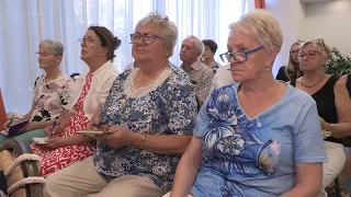 Fiatalítani ell a nyugdíjas kluboknak
