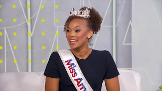 Houston dancer crowned Miss America 2027