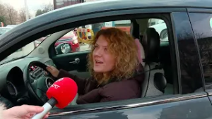 Kaosi në Klinikë bllokon Autoambulancën, qytetarët nuk shohin zgjidhje