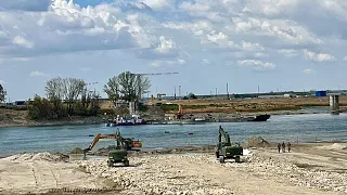 Репортаж: как строят донный порог в русле Дуная у АЭС «Пакш»