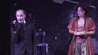 World Premiere: Linzer Torte as the Star of the Stage