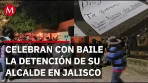 Comerciantes y vecinos de Tequila, Jalisco celebran con baile la detención de su alcalde
