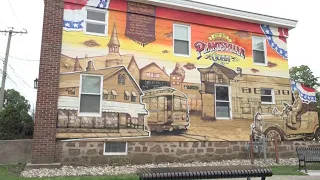 Local students bring mural to life in Southington to celebrate Plantsville history