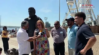 বৃটেনের ওয়েলসের প্রাক্তন ফার্স্ট মিনিস্টার রডরি মর্গানের স্ট্যাচু নির্মিত।