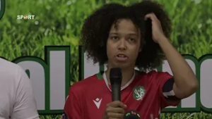 Natio Uma Chanté Mary Dompig emotioneel tijdens presconferentie na de wedstrijd tegen Haiti