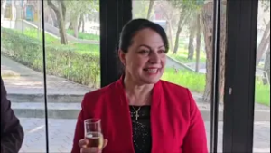 Atmosferë festive në Kuçovë, bashkia nderon mësuesit në Dita e Mësuesit (7 Marsi)!