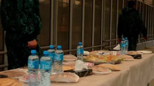 Les réfugiés du conflit en Iran à la frontière avec l'Azerbaïdjan