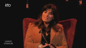 Sandrine Sarroche « On ne peut pas ne pas aimer la Sainte Vierge ».