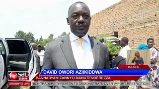 DAVID OWORI AZIIKIDDWA: Bannabyamizannyo bamutenderezza