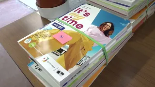 Textbooks donated to students of the goldsmith program at the Margaritone-Vasari Institute