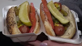 Chicago's Devil Dawgs sees hundreds of customers from Lollapalooza | ChicagoLIVE