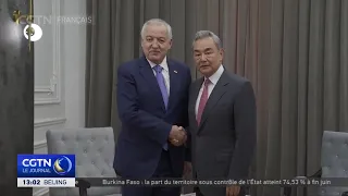 Wang Yi meets with his Tajik counterpart in Cholpon-Ata, Kyrgyzstan