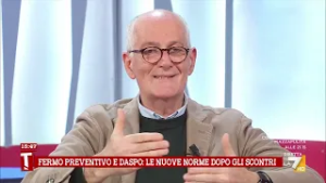 Ordine pubblico, Gabrielli: "Non giudicare l'agente solo, la sicurezza si fa con le squadre"