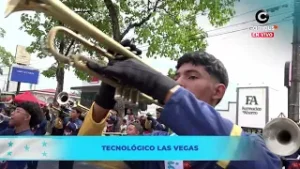 Así fue el desfile del Tecnológico Las Vegas en San Pedro Sula ?| Bandas de Guerra