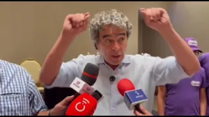 Fajardo acusa a Petro de hacer política y sembrar dudas sobre elecciones
