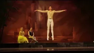 Maksim Apatonov - Graduate of the renowned Bolshoi Ballet Academy