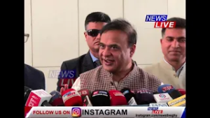 ?গৌৰৱ গগৈ পেৰাচ্যুত লেণ্ডিং কৰি নেতা হৈছে, ভূপেন বৰাৰ ঘৰত গৌৰৱক সমালোচনা কৰিছে ২ হিন্দু নেতাই: CM