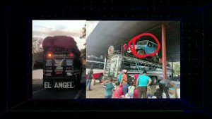 ¡Increíble! Bus que viaja a Waspán  transporta un jeep en la canastera