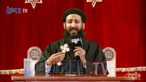 كام اب بيقعد مع ولاده يعلمهم ازاى يستفيدوا من القداس ووقفة الصلاه - برنامج الخدمه والخادم@قناة اغابى