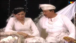 [CLIP] Julia Juli: Ep 6 - Puteri-Puteri Permaisuri Balqis Semua Dah Turun Ke Bumi | Tonton